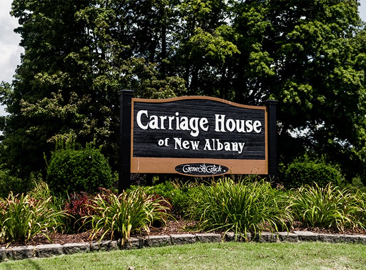 Welcome Home to Carriage House New Albany